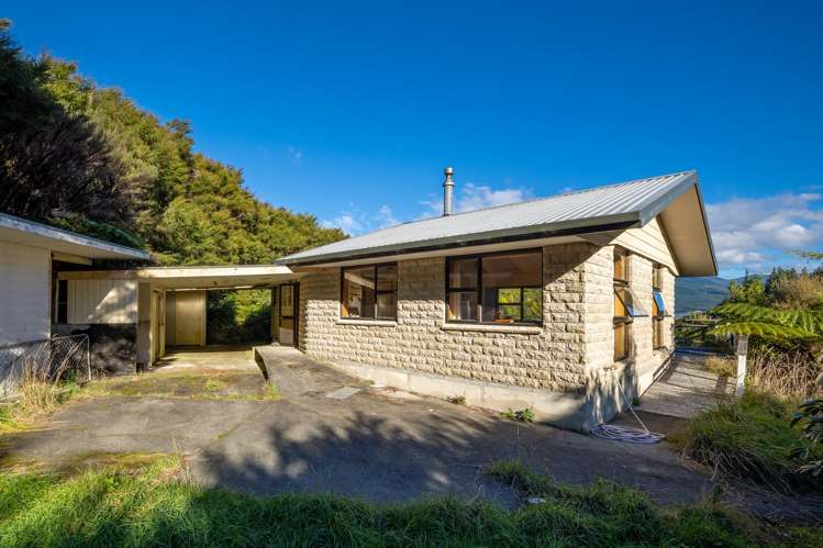 958 Bill Bryants Road Marlborough Sounds_23