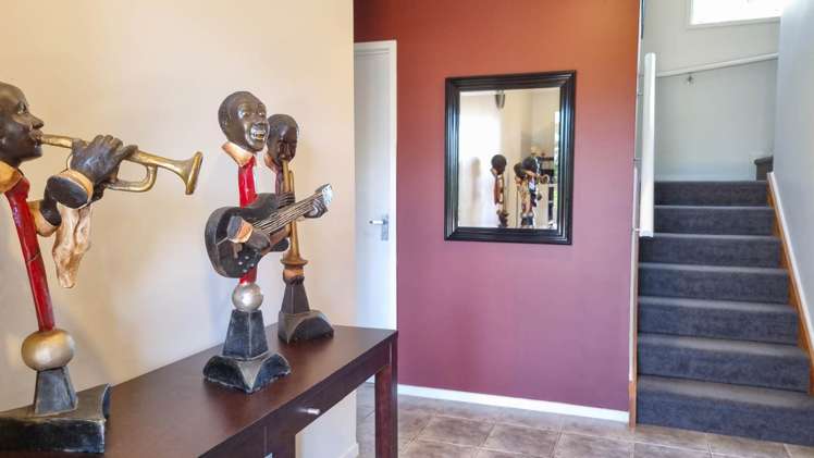 14 Longfellow Parade Glen Eden_48