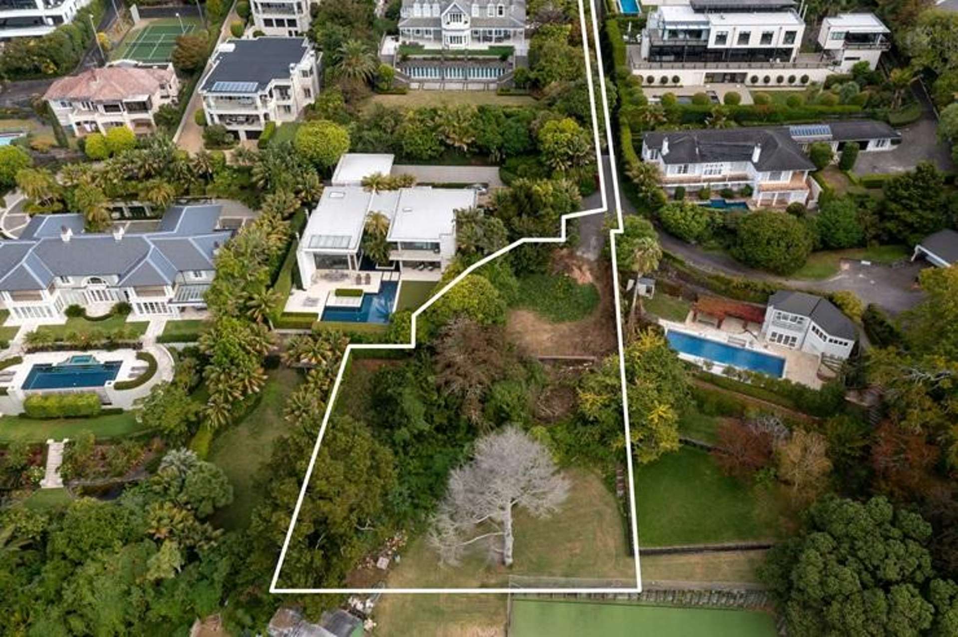 Sir Edmund Hillary’s old stomping ground for sale - RV jumps to $8.6m