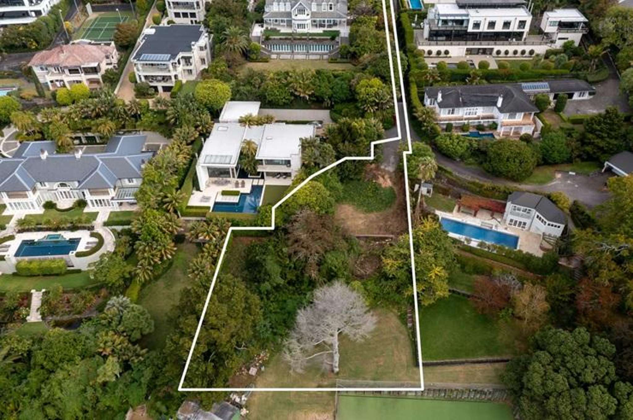 Sir Edmund Hillary’s old stomping ground for sale - RV jumps to $8.6m