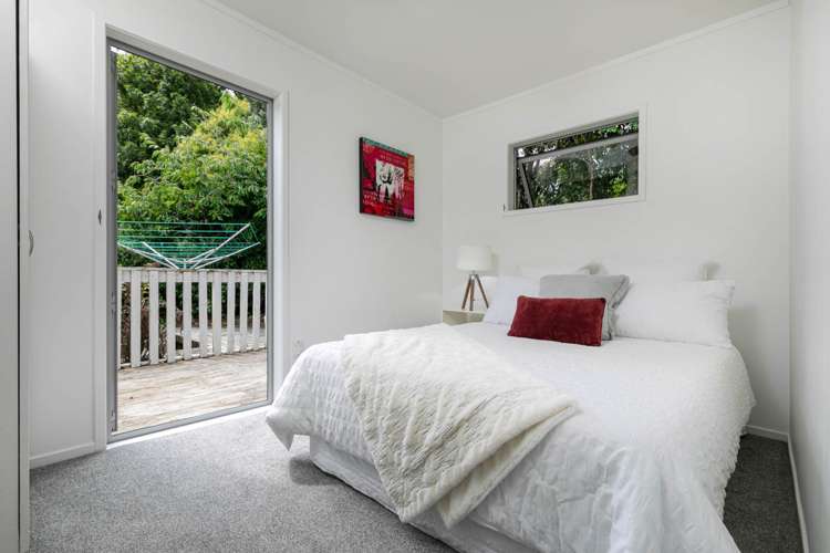 24 Korotaha Terrace Rothesay Bay_10