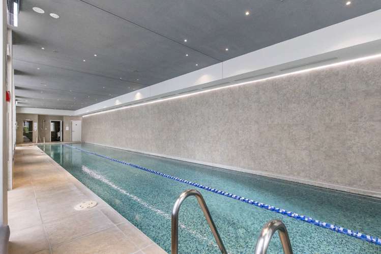 1105/47 Beach Road City Centre_12