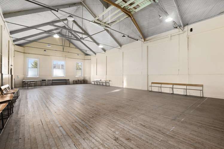 16 Holyhead Street Outram_8