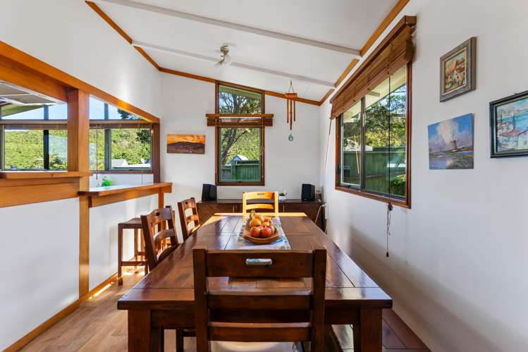 84 Thurleigh Grove Karori_9