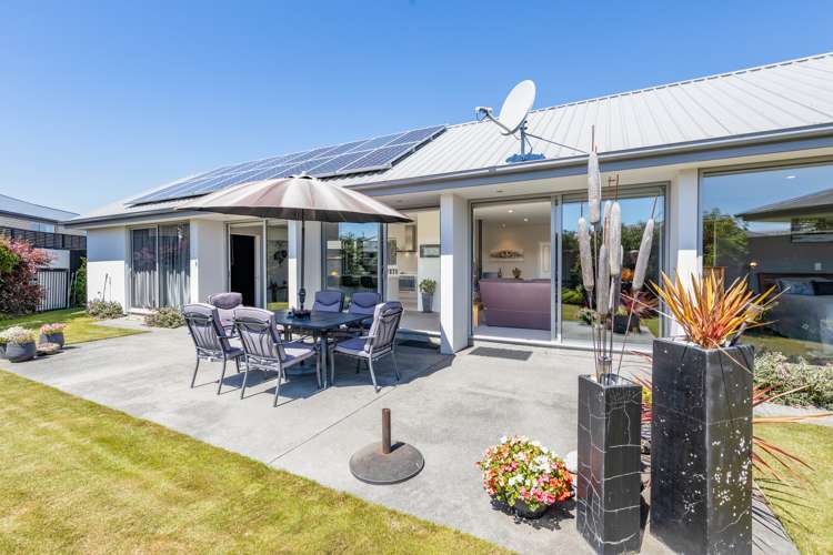 8 Wisteria Lane Rangiora_21