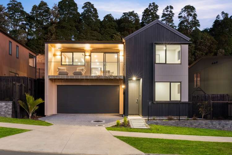 242E West Hoe Heights_0
