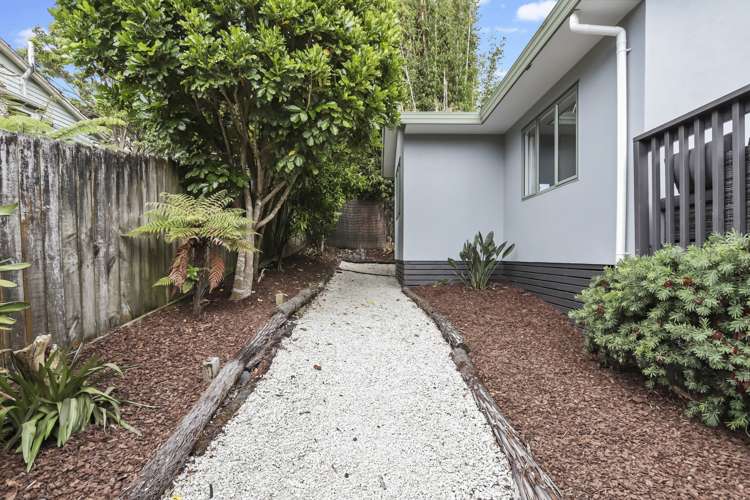 91a Woodglen Road Glen Eden_12