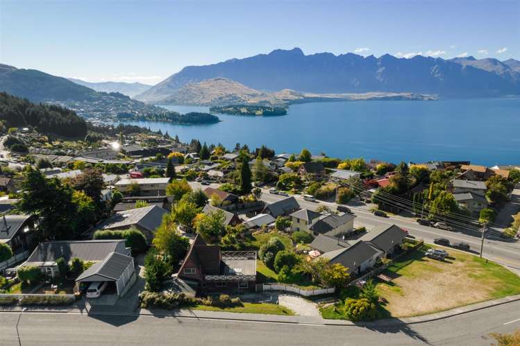 5 Avalon Crescent Fernhill/Sunshine Bay_26