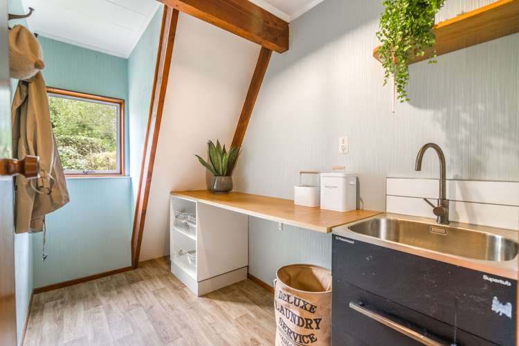 266 Bay Road West Plains_15