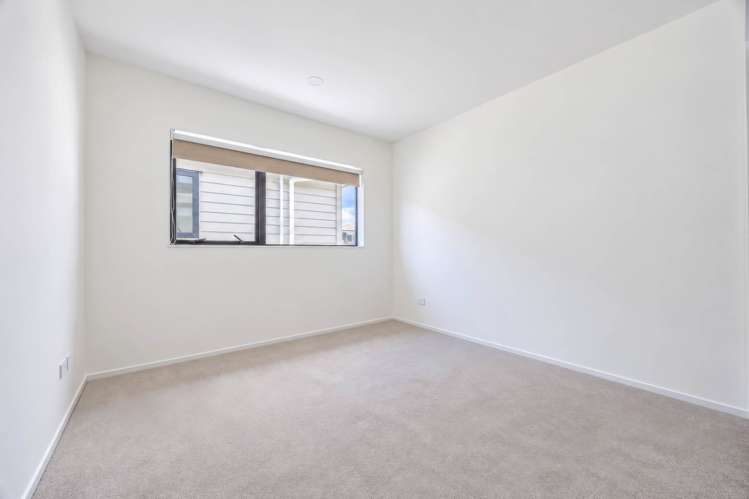 14a Letterkenny Place Blockhouse Bay_12