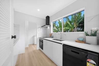 3/9 Robertson Road_3