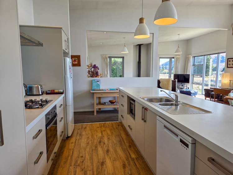 8 Dwyer Place Lake Tekapo_12