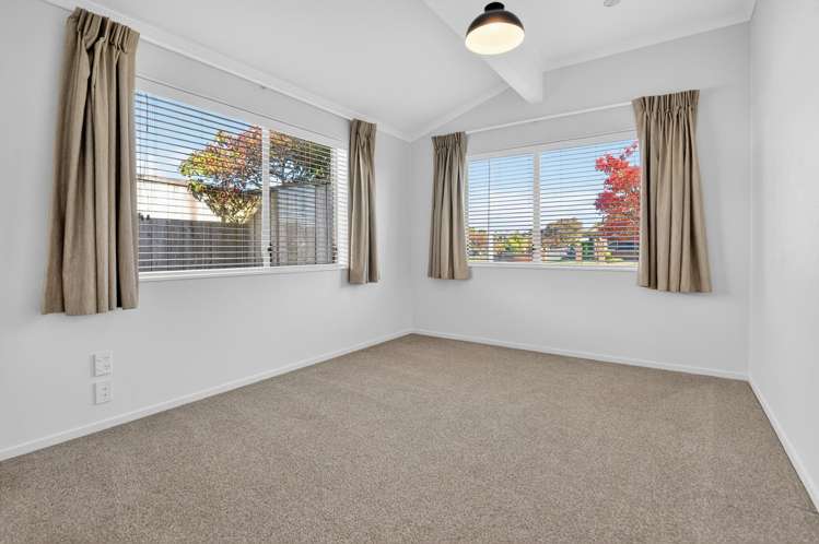 19 Moreland Avenue Pukete_15