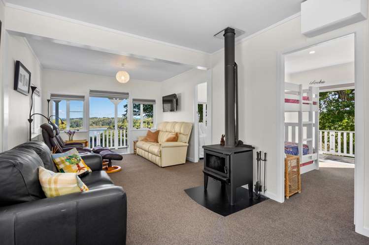 35 Oxford Street Whakapirau_7