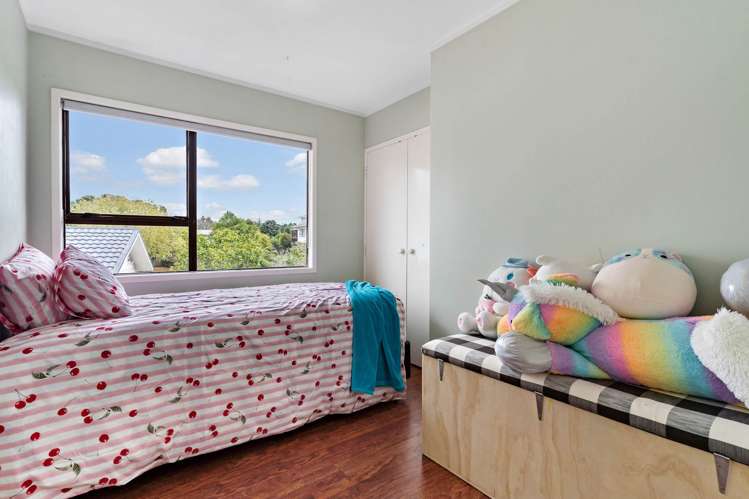 2/17 Lancelot Place Glenfield_11