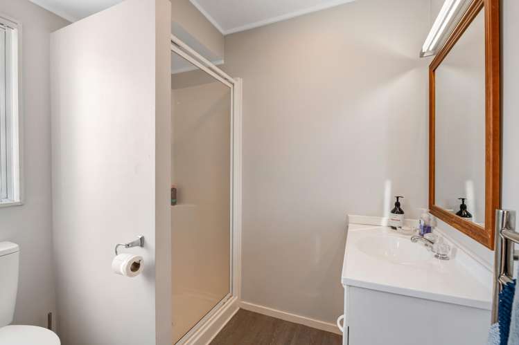 2312 State Highway 16 Helensville_15