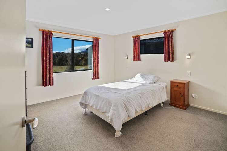 11 Toutouwai Place St Arnaud_12