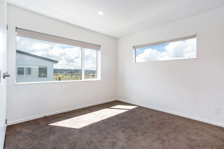 9/2 Tarras Road Kumeu_12
