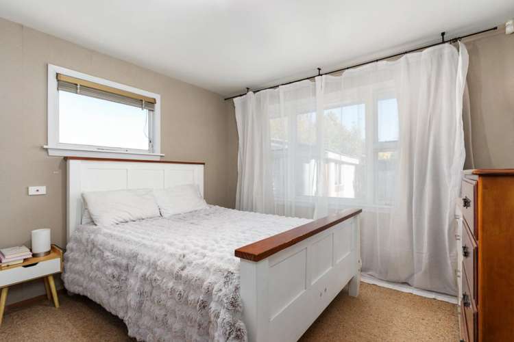 1 Reynolds Avenue Bishopdale_6