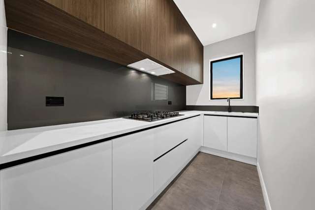 Granny flat with full kitchen