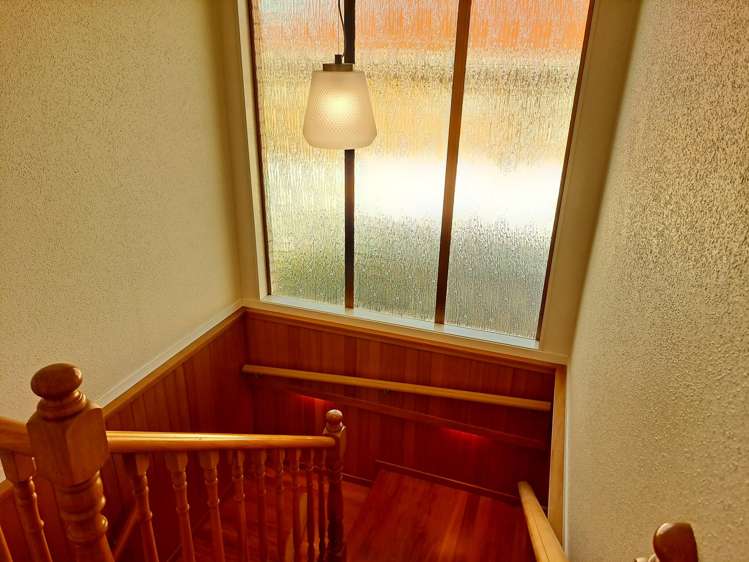 91 Royal View Road Te Atatu South_14