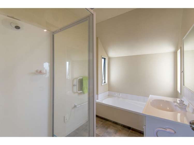 4/2 Leamington Street Addington_8