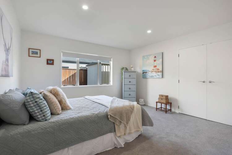 15 Piriti Drive Te Atatu Peninsula_14