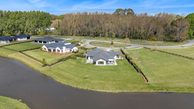 54 Mapleham Drive Pegasus_31