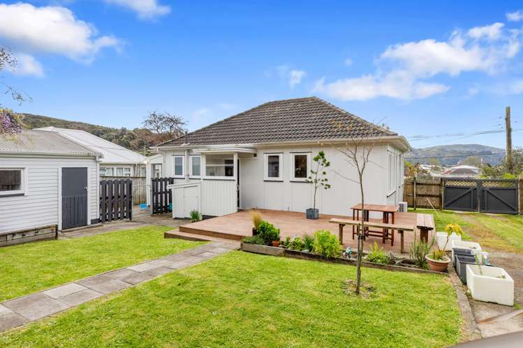 1 Newcombe Street Naenae_17