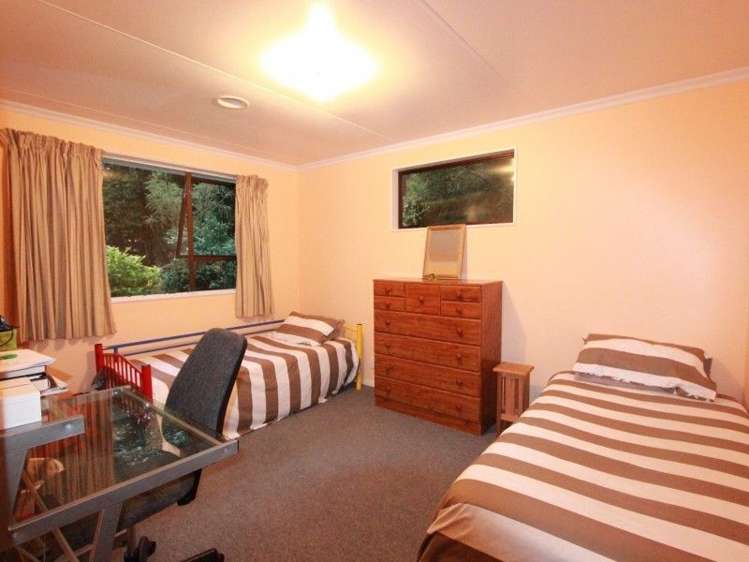 71 Holmwood Road Kaitoke_10