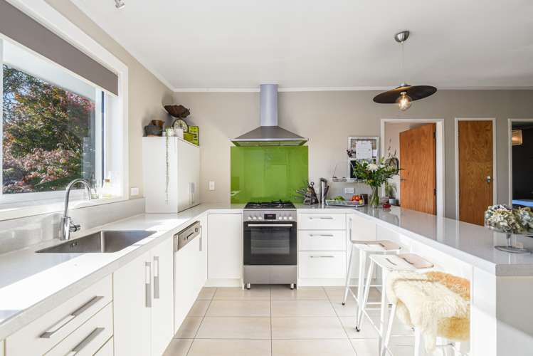 5 Darroch Street Fairy Springs_8