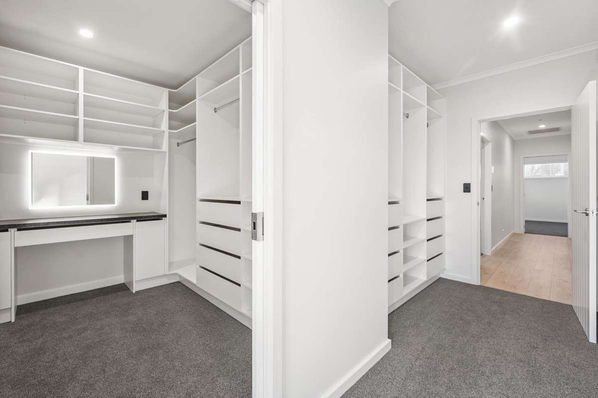 54 Great West Road_5