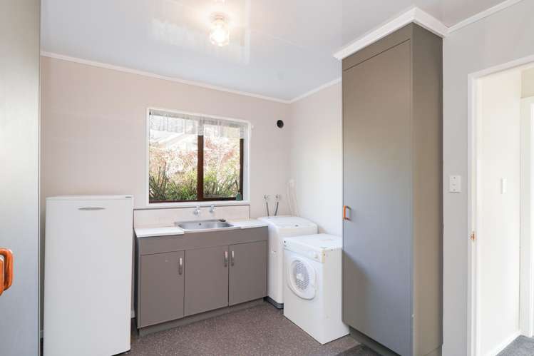 77 Main Street Otautau_12