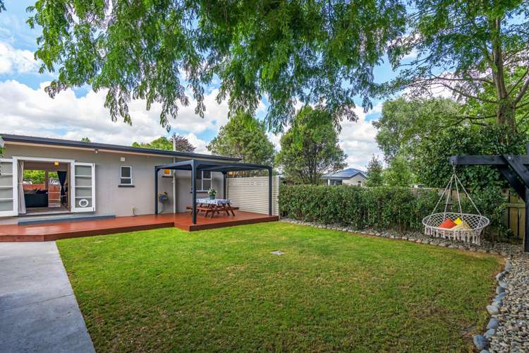 11 Durham Crescent Palmerston North Central_13