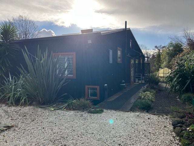 Fully furnished bespoke home for short term rental