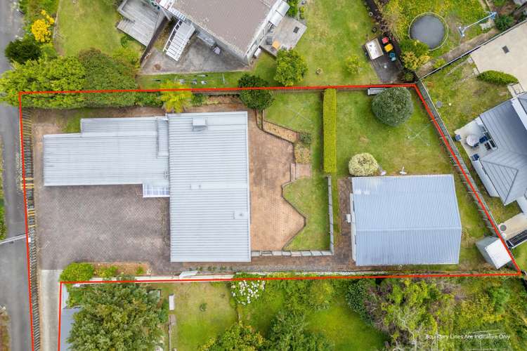 363 Cobham Drive Hillcrest_24