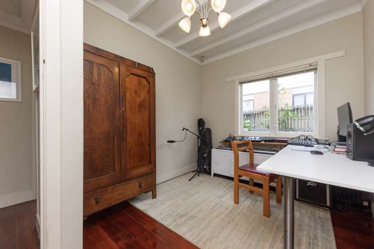 23 Archibald Road Kelston_11