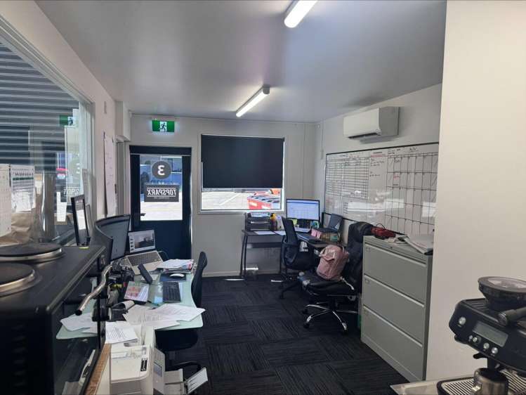 Unit 3, 10 Tait Place Albany_6