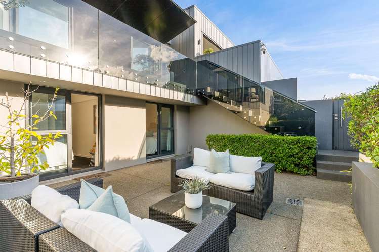 7 Whitcombe Road Bucklands Beach_12