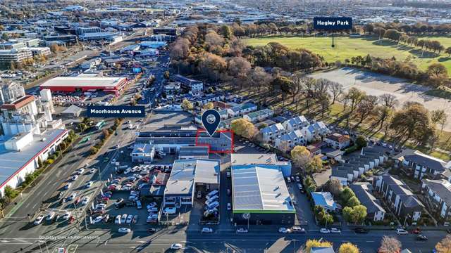 Warehouse with Office on Moorhouse Avenue