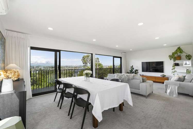 2/86 Seaview Road Castor Bay_10