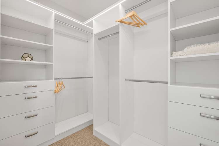 123 Lakes Boulevard Pyes Pa_17