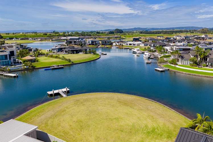 23 Stace Hopper Drive One Tree Point_12