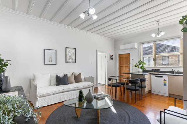 1-2/82A Commissariat Road Mount Wellington_1