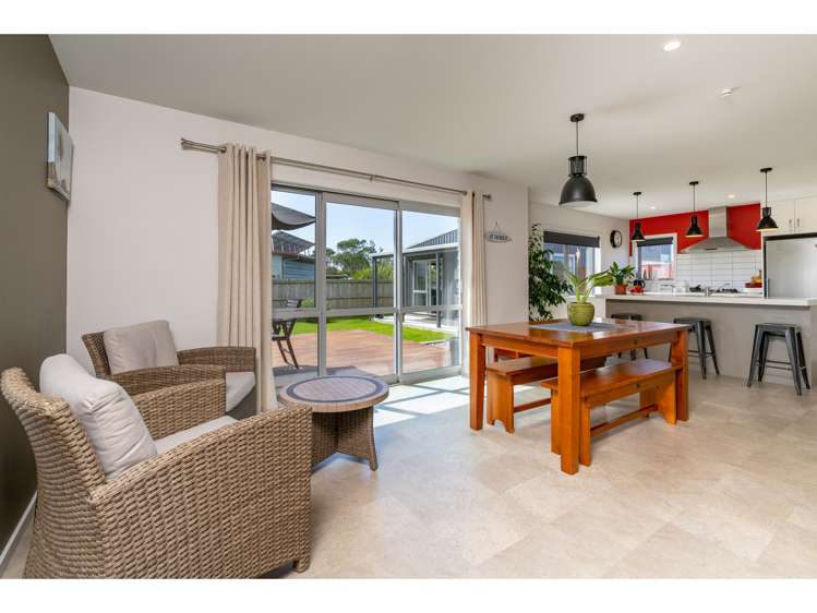 1239 Coast Road Karitane_13