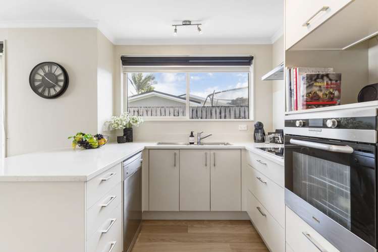 56a Florence Avenue Orewa_14