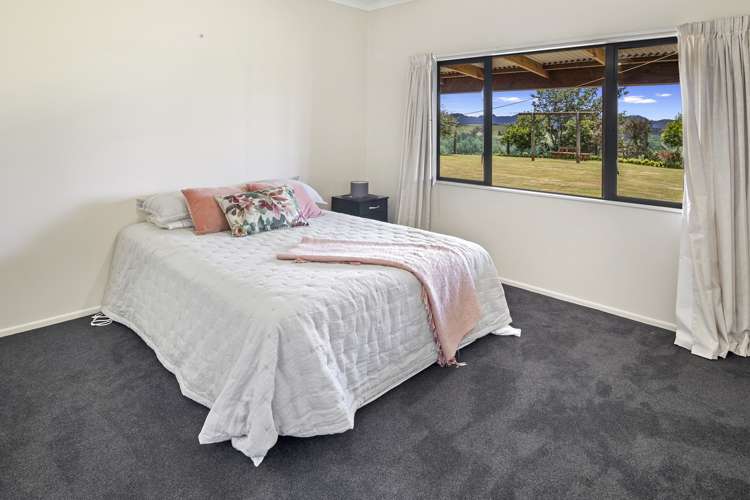 123 Grove Road Te Pahu_13