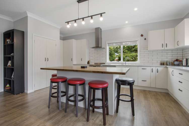 8 Savage Road Waihi_5
