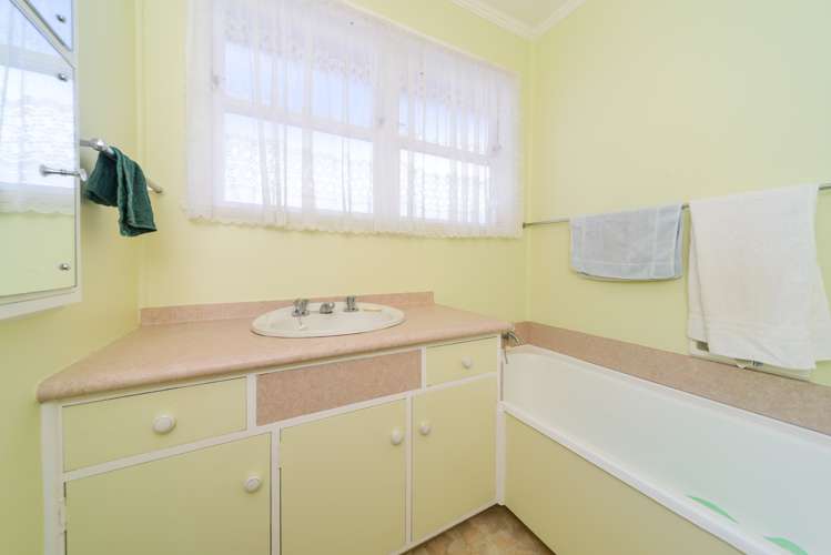 80 Sherwill Street West Feilding_14