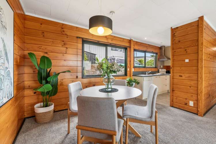 2/45 Target Road Totara Vale_10